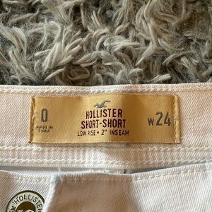 White Hollister Women’s Shorts Size 0